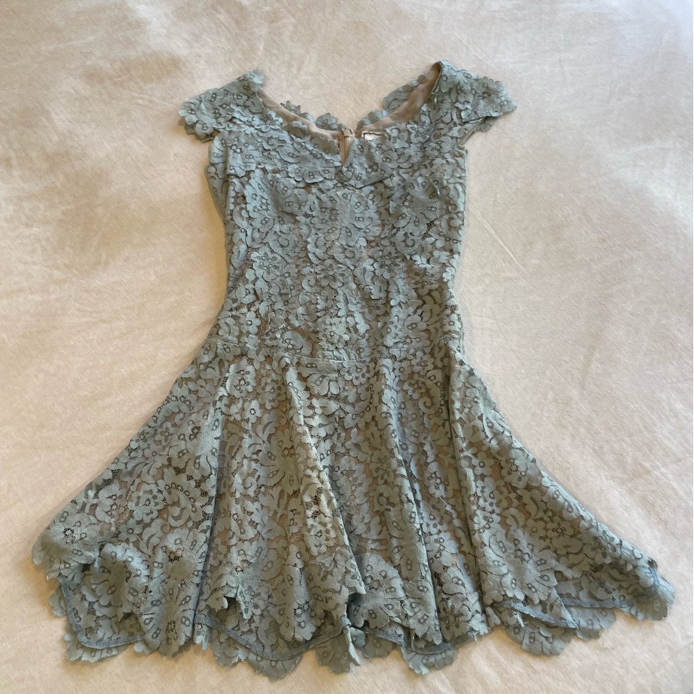 Beautiful blue lace short dress
